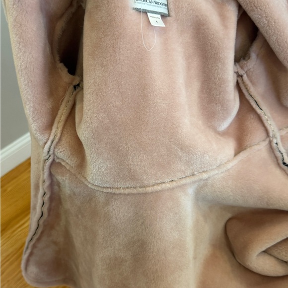 Gorgeous velvet girls swing coat in a size 6- perfect condition! - Picture 7 of 8